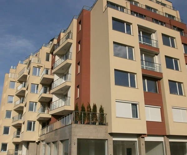 Multifunctional residential building with stores, offices, studios, and underground garages, Manastirski Livadi housing district